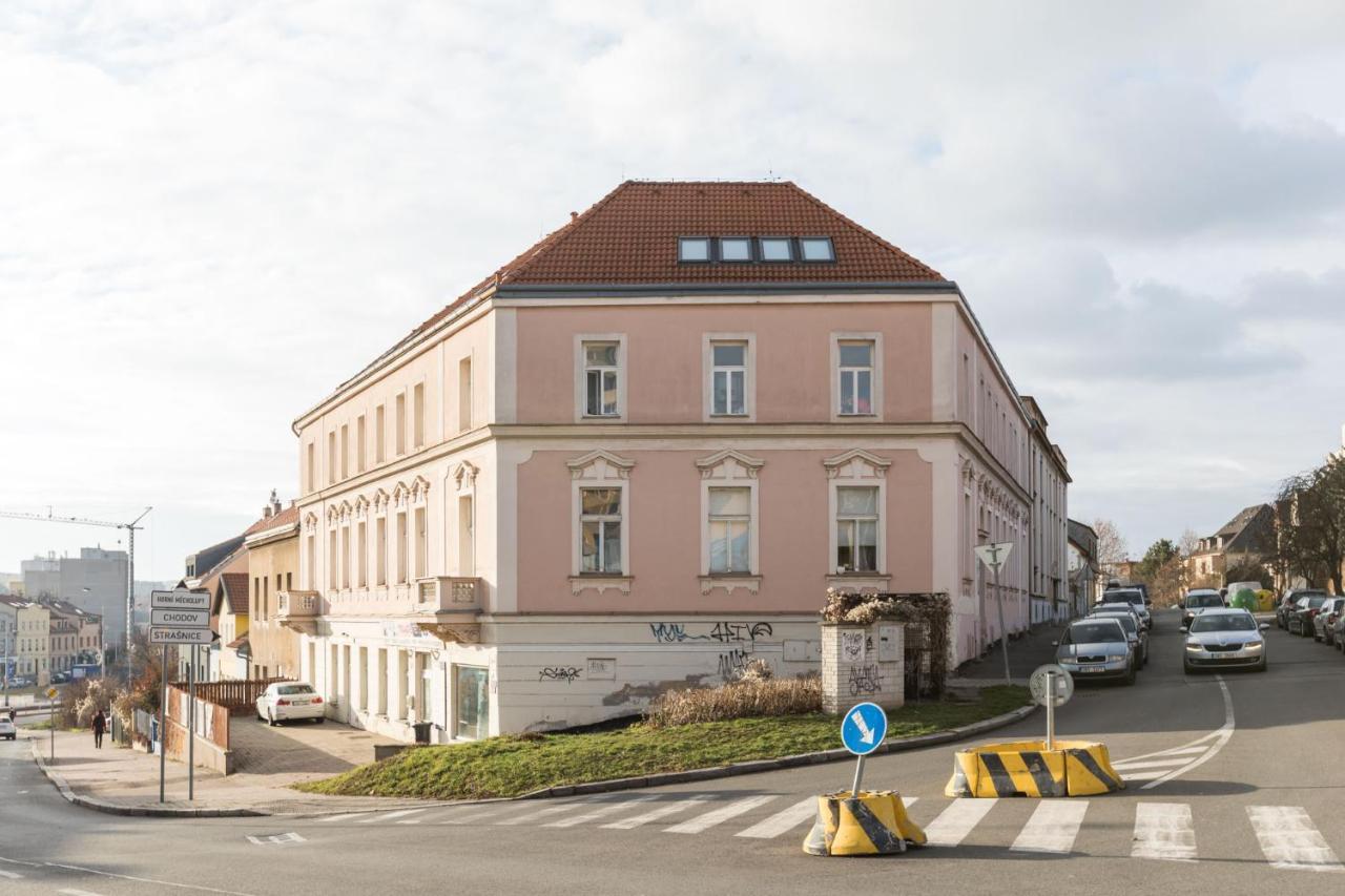 Sunshine Apartment Near The City Center Praga Exterior foto